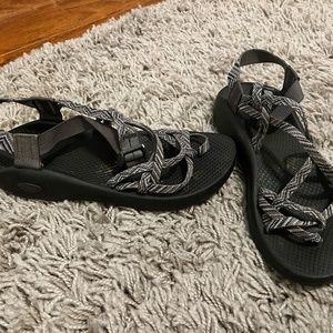 Chacos Size 10